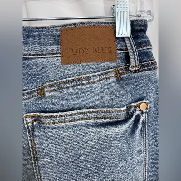 Judy Blue “Dad” High Rise Cell Phone Pocket Jeans With Distressed Spots Size 3 - Picture 12 of 16